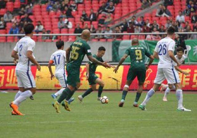  英超VAR再引争议，B席绝杀球被判越位无效  