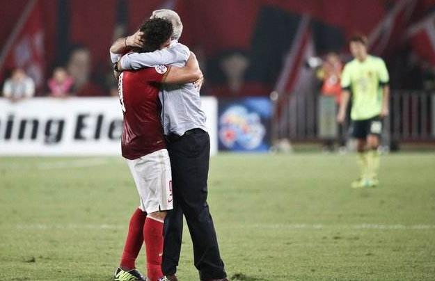  梅斯主场遭遇争议判罚，无奈接受平局苦涩结局